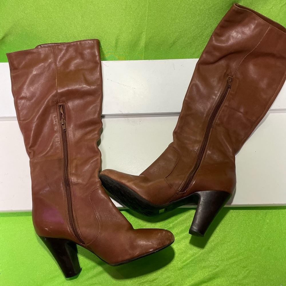 Brown Leather Heeled Boots Size 8